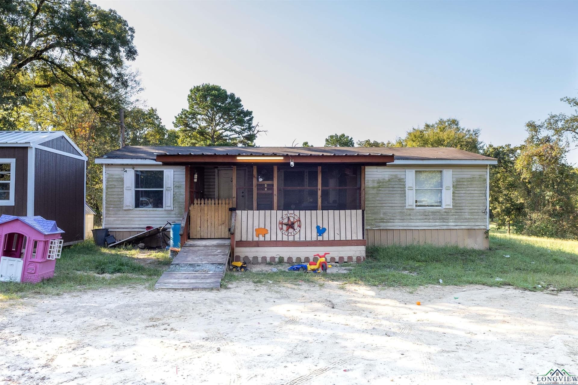 10 acres in Upshur County - photo 4