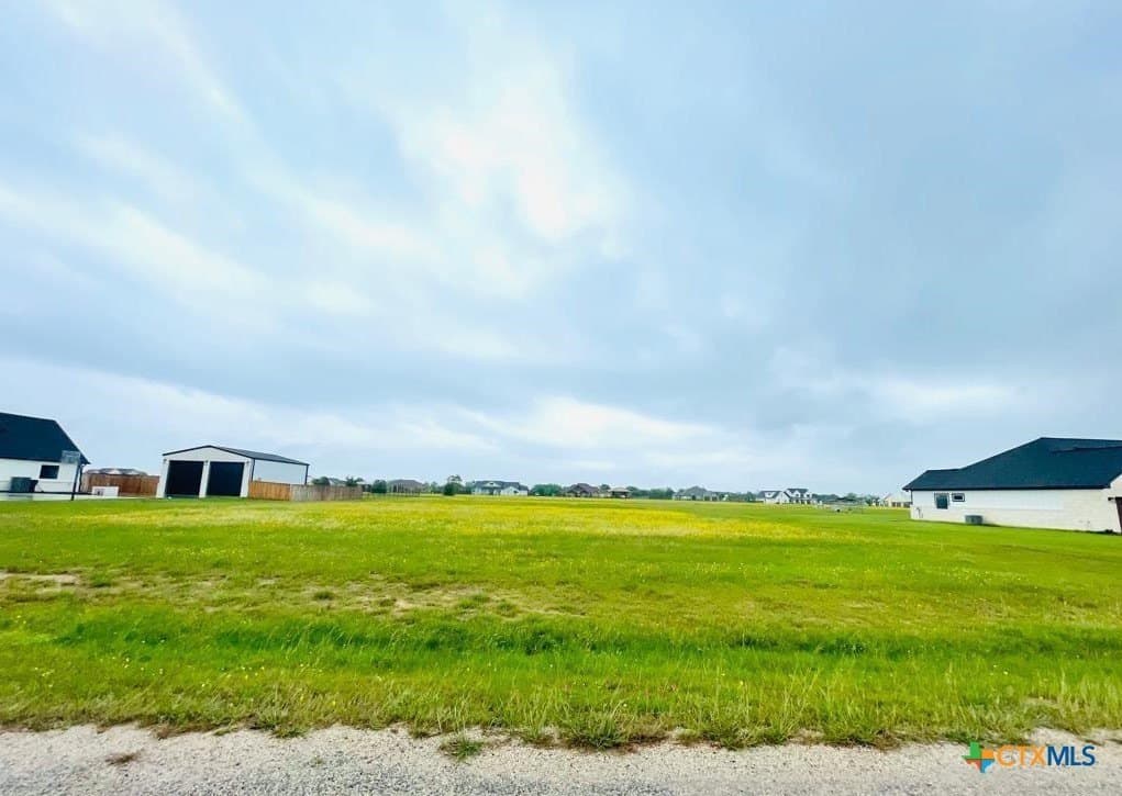 1.14 acres in Victoria County - photo 3