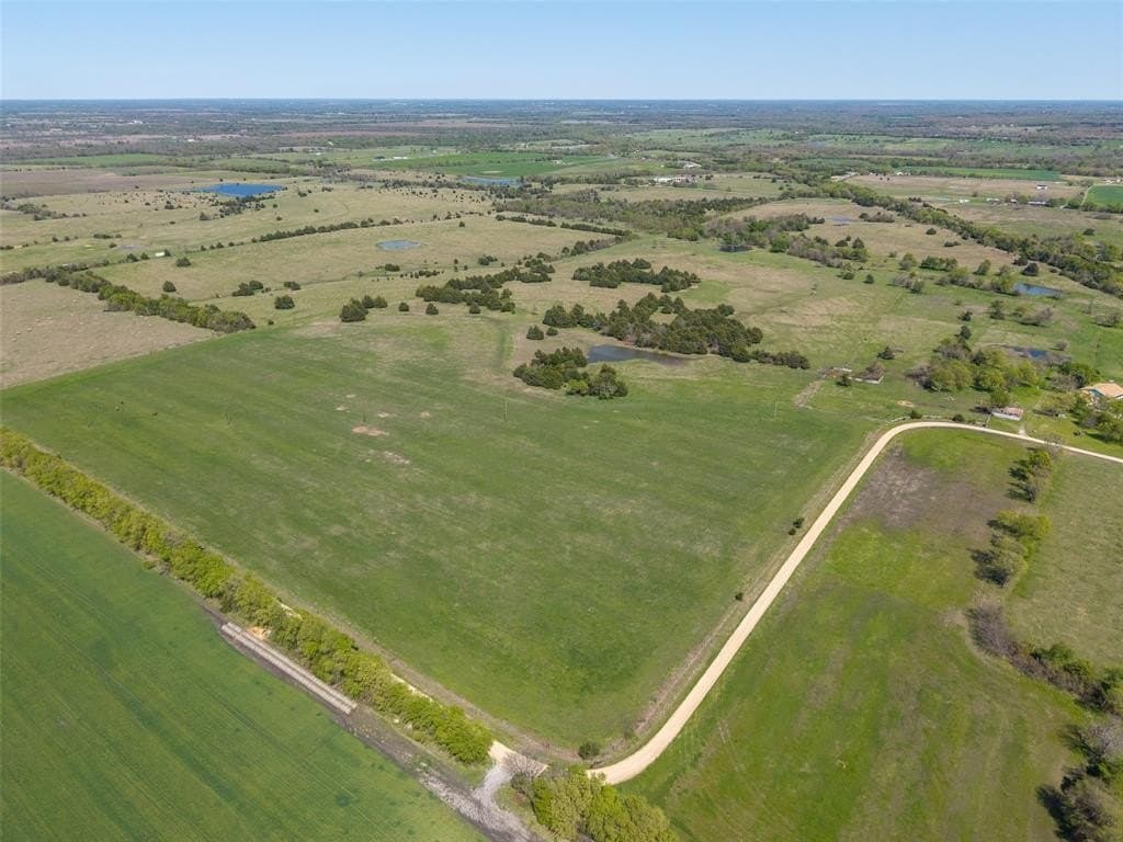 35 acres in Hunt County - photo 4