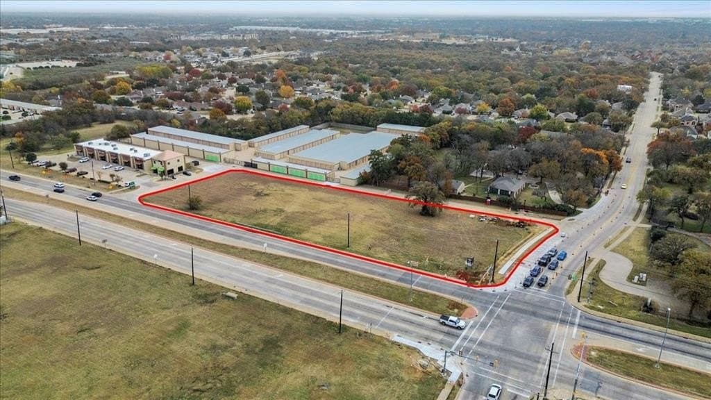 2.4 acres in Tarrant County - photo 2