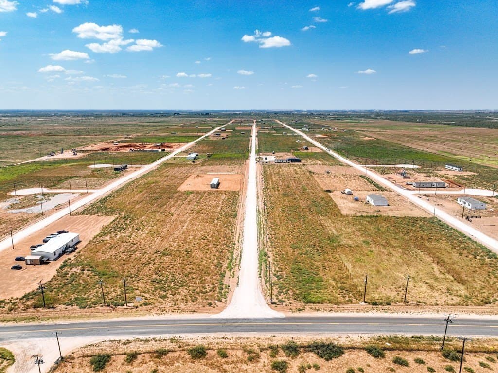 1 acres in Midland County - photo 4