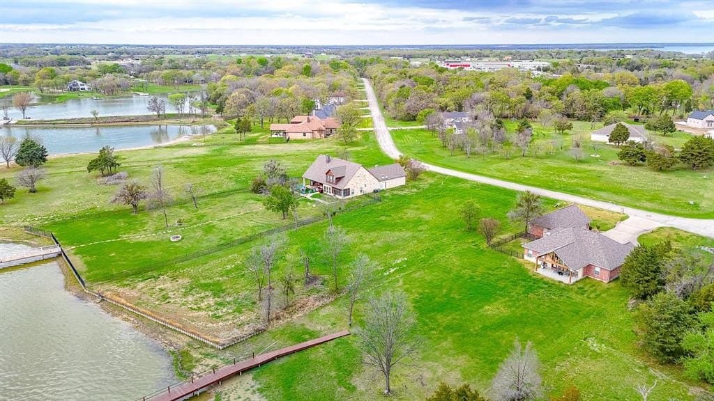 0.82 acres in Navarro County - photo 10