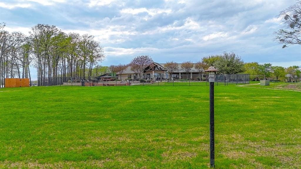 0.82 acres in Navarro County - photo 22