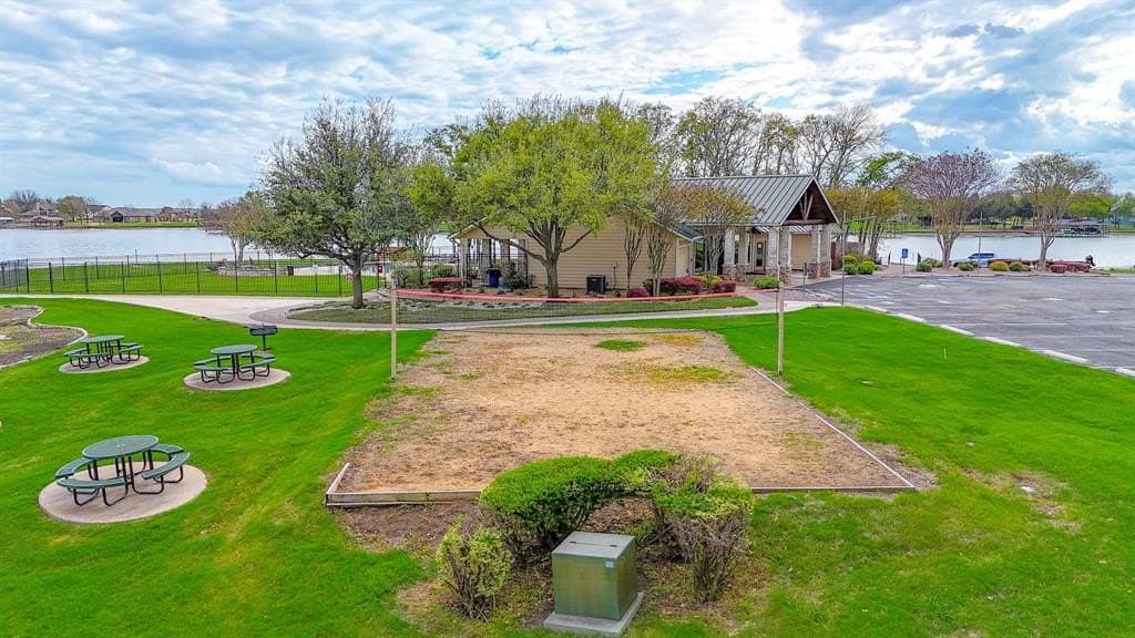 0.82 acres in Navarro County - photo 20