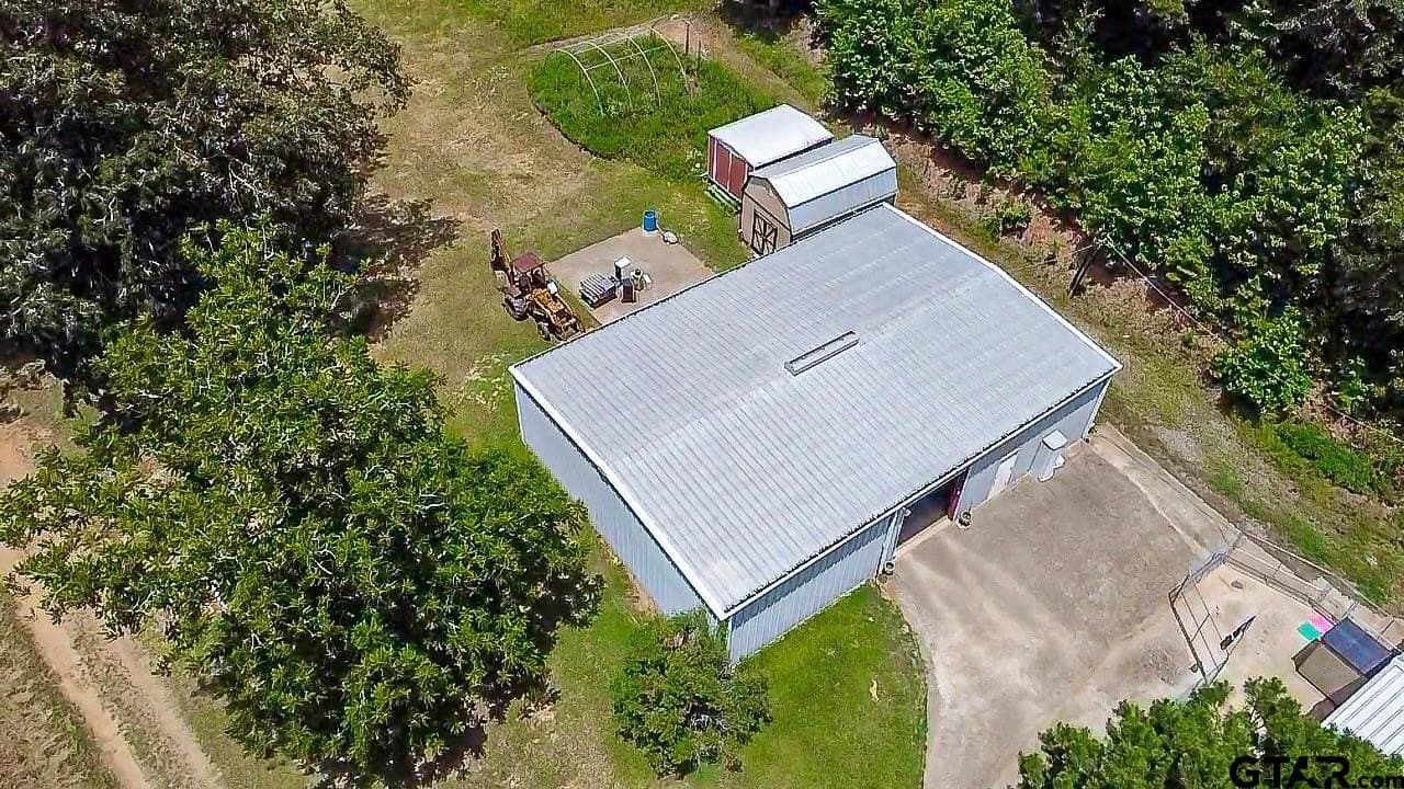 24 acres in Smith County - photo 33