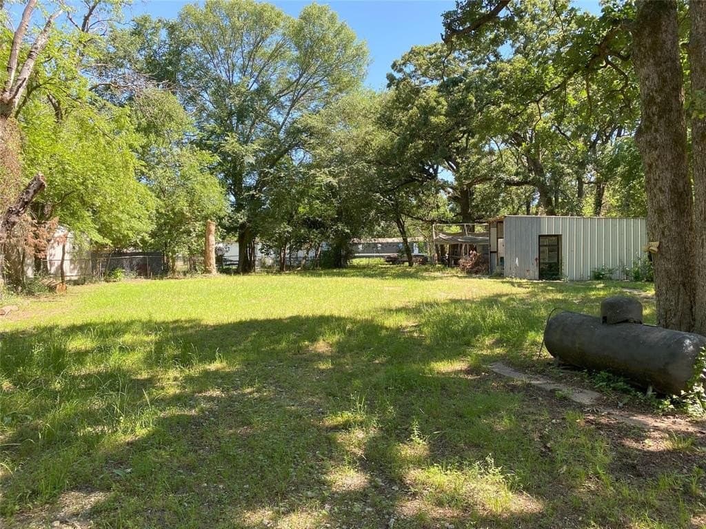 0.25 acres in Hunt County - photo 2
