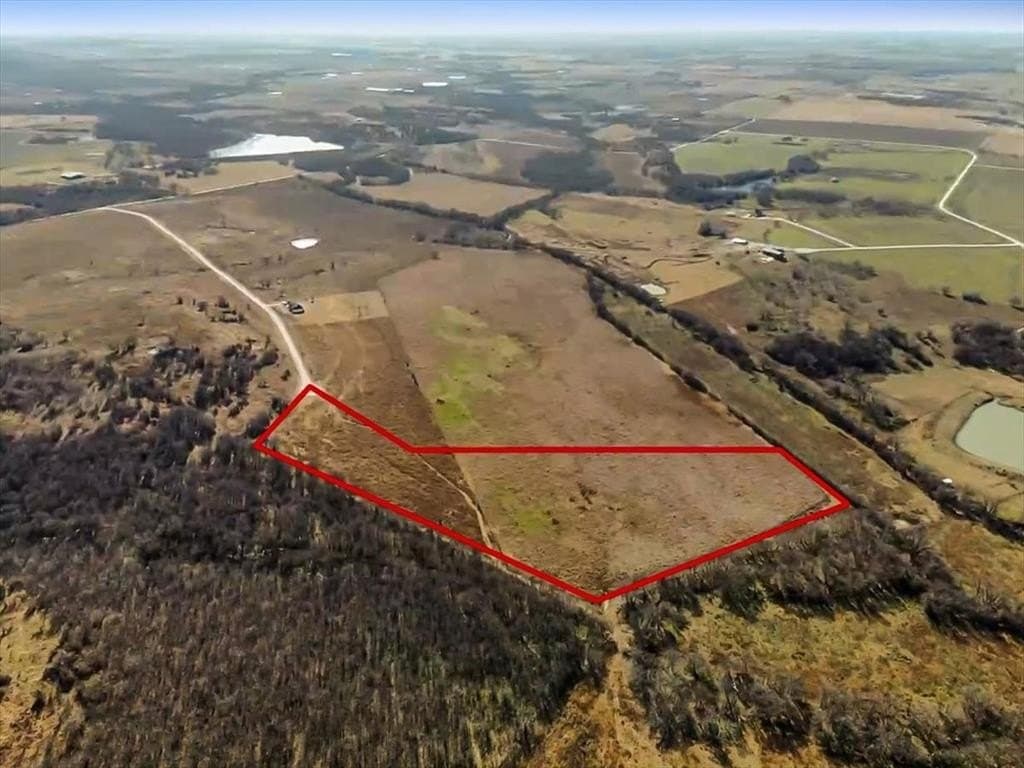 10.37 acres in Hill County - photo 3