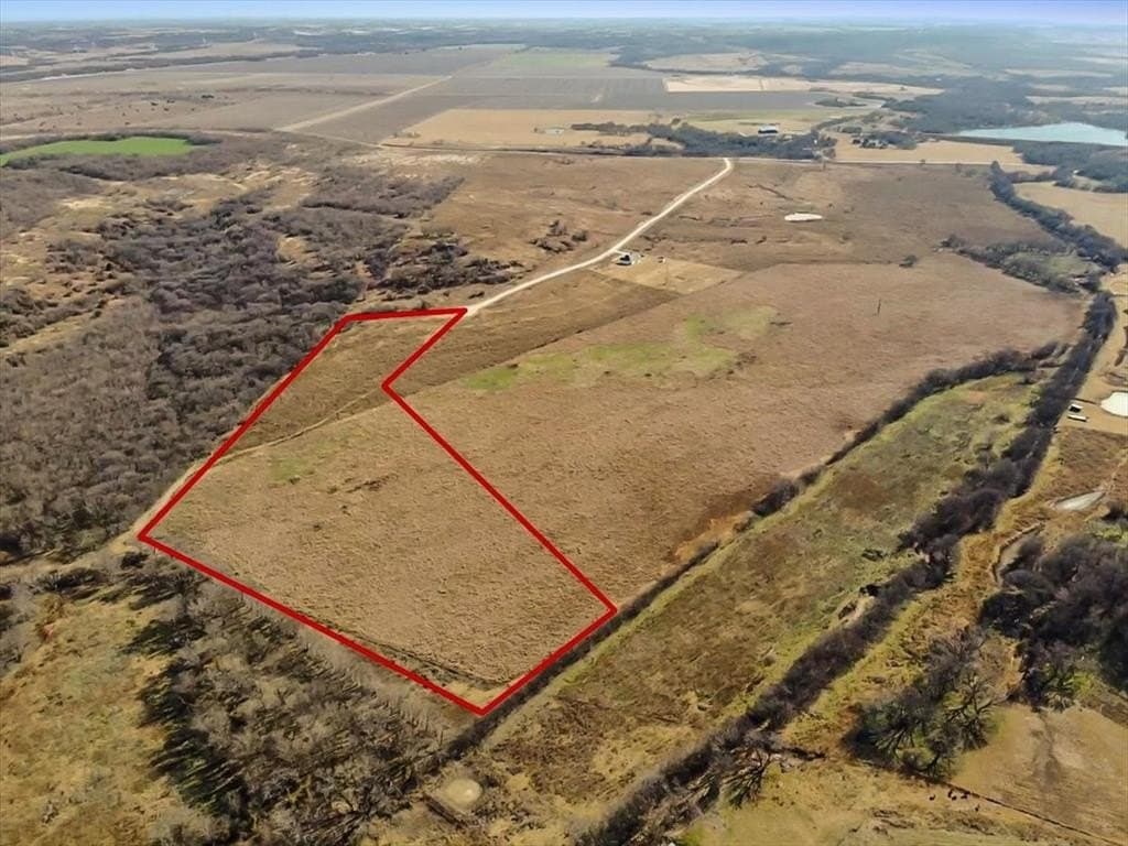 10.37 acres in Hill County - photo 7