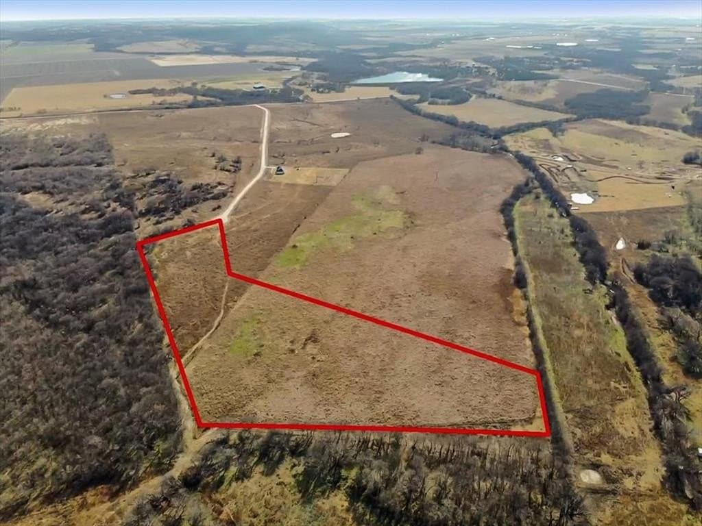 10.37 acres in Hill County - photo 8