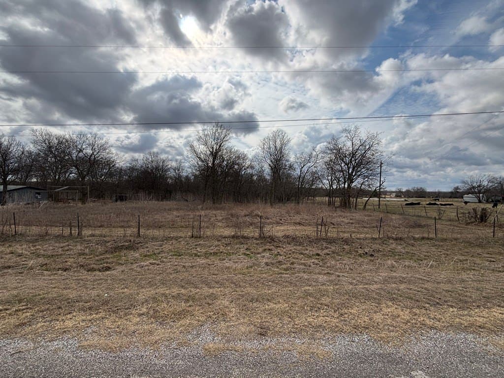 6.64 acres in Henderson County - photo 3