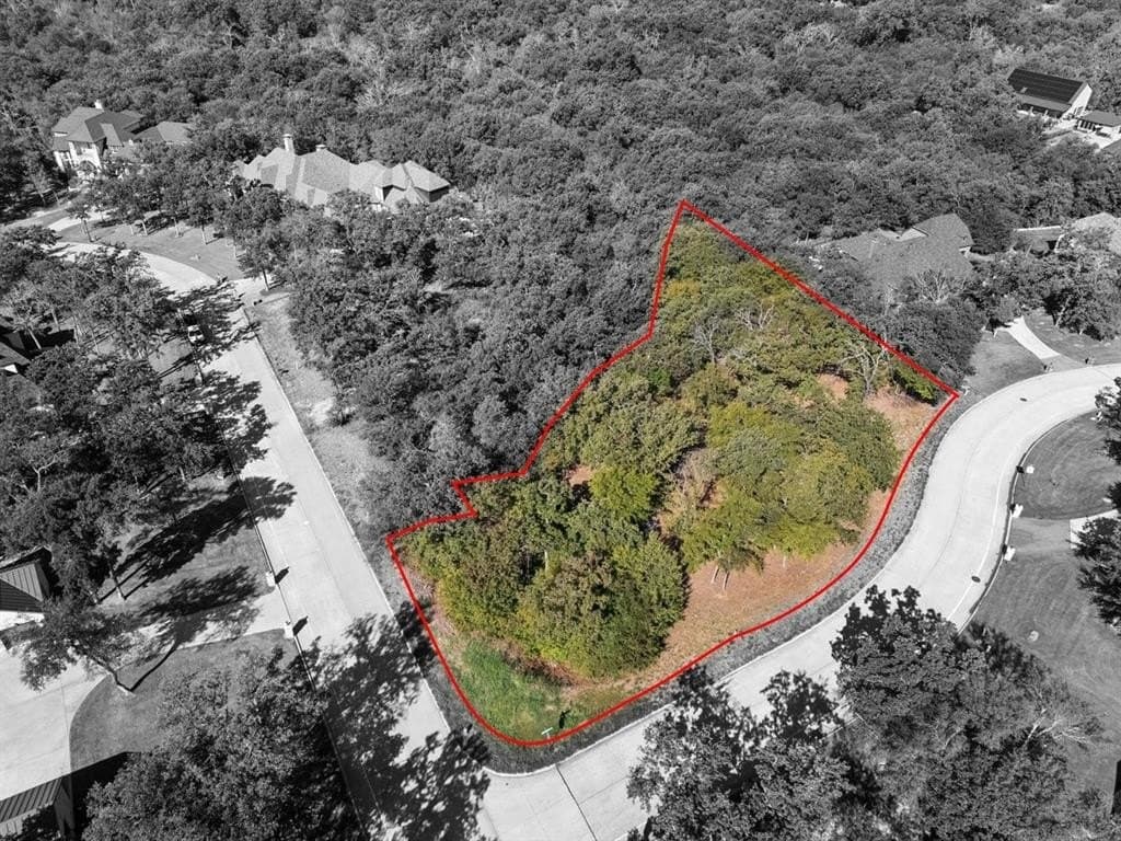 1.05 acres in Denton County - photo 9