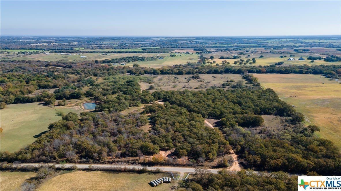 10 acres in Wise County - photo 2