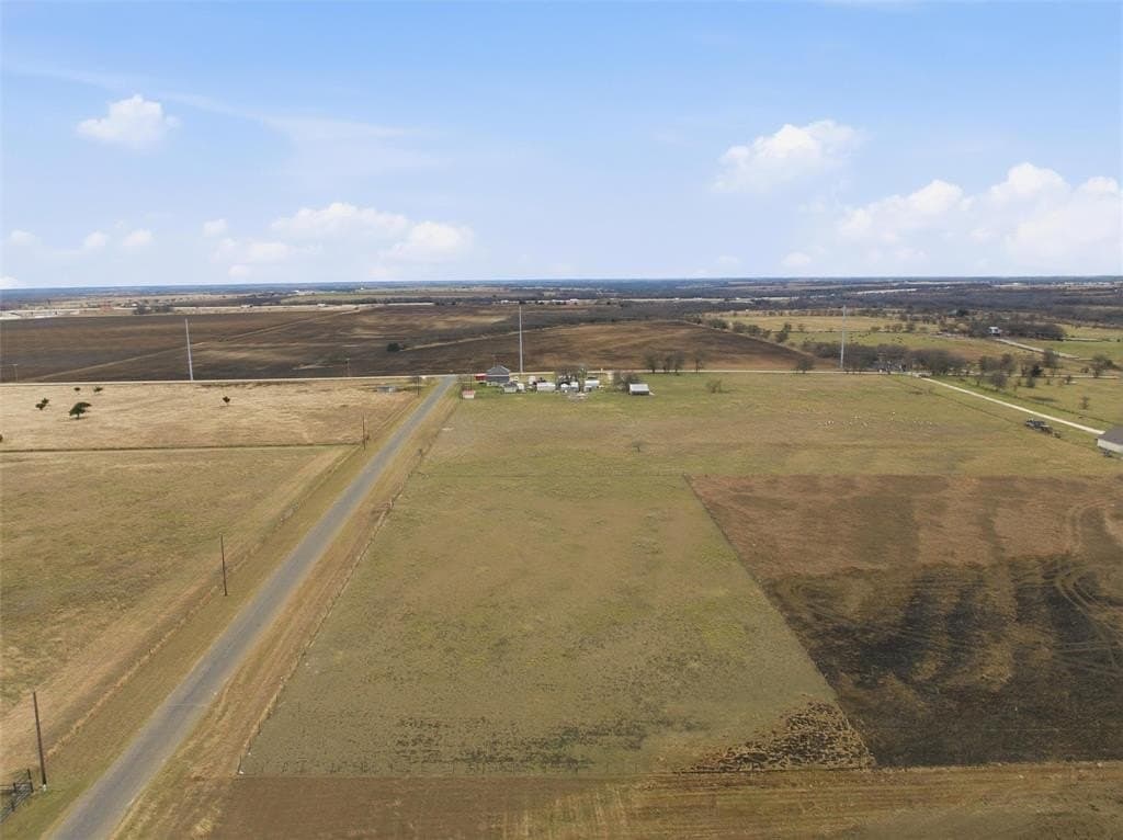 5.88 acres in McLennan County - photo 8