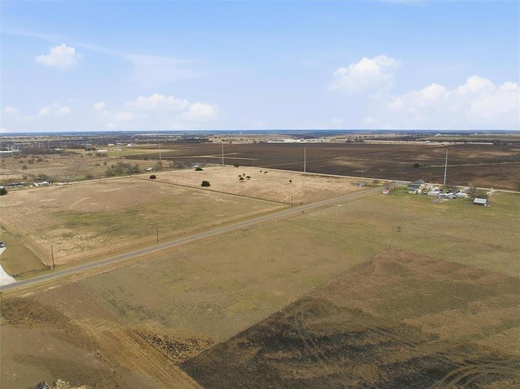 5.88 acres in McLennan County - photo 10