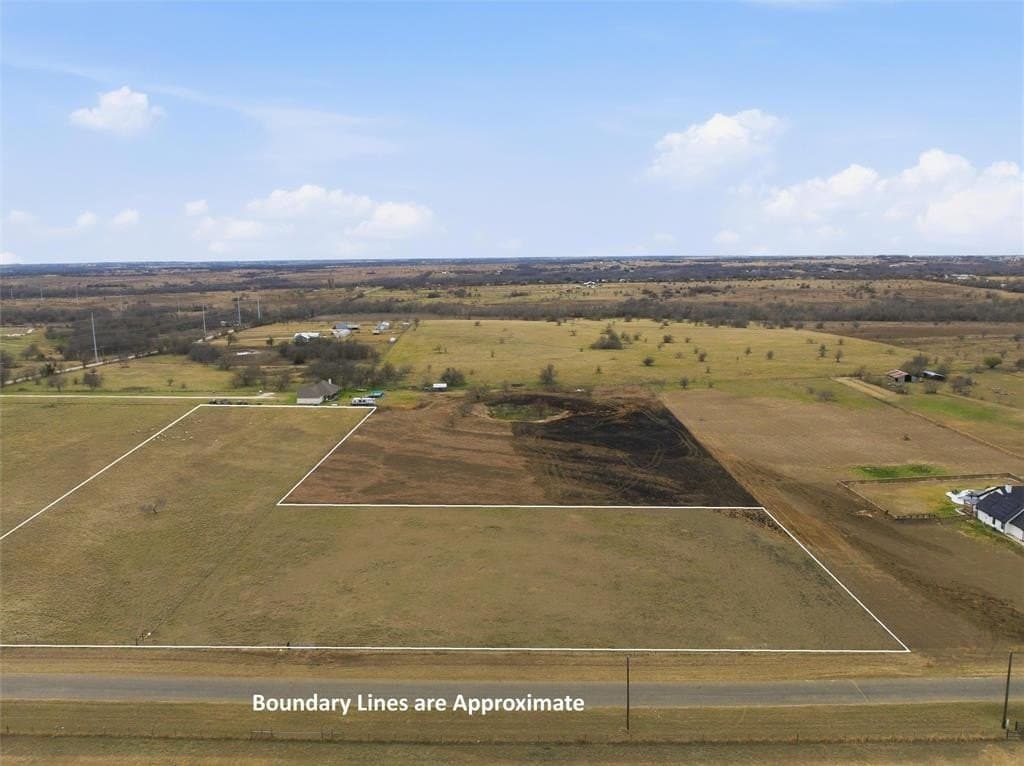 5.88 acres in McLennan County - photo 3