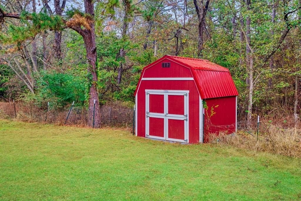 10 acres in Lamar County - photo 14