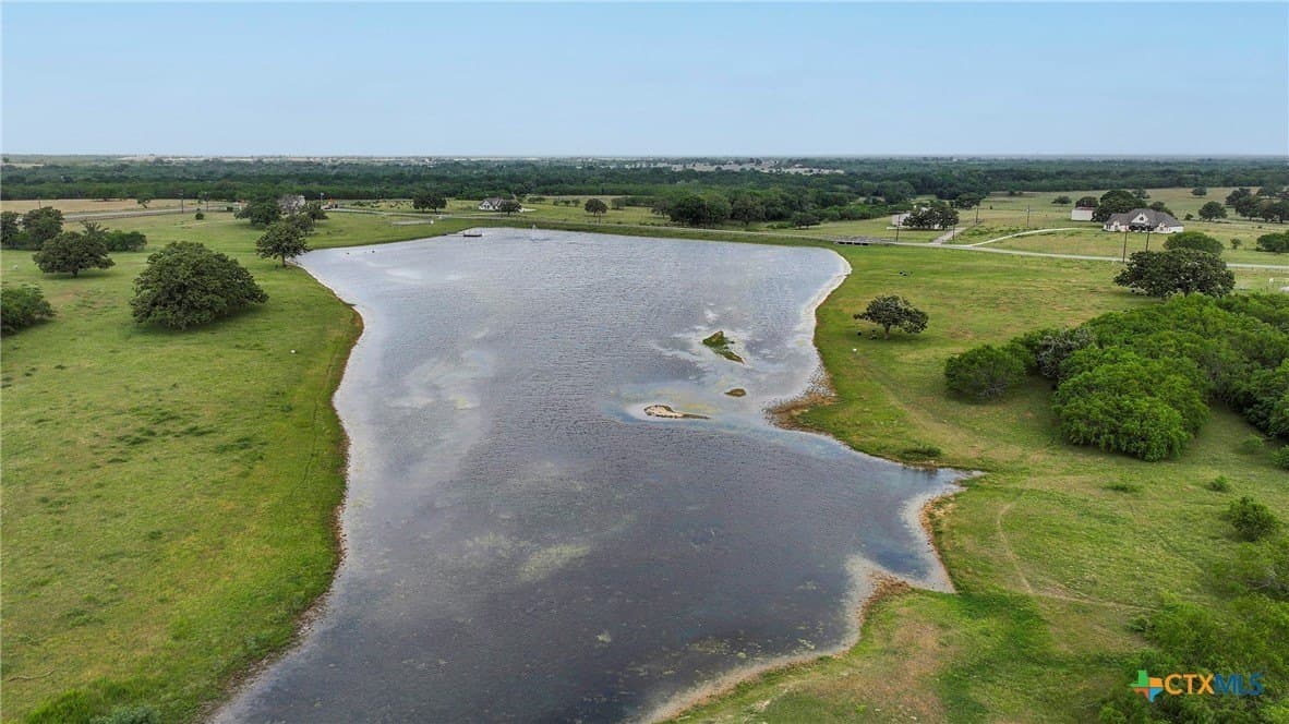8.21 acres in Gonzales County - photo 4