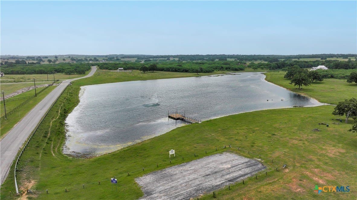 8.21 acres in Gonzales County - photo 3