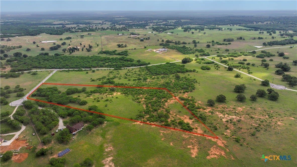 8.21 acres in Gonzales County - photo 9