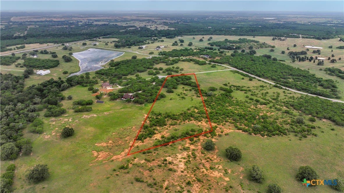 8.21 acres in Gonzales County - photo 8