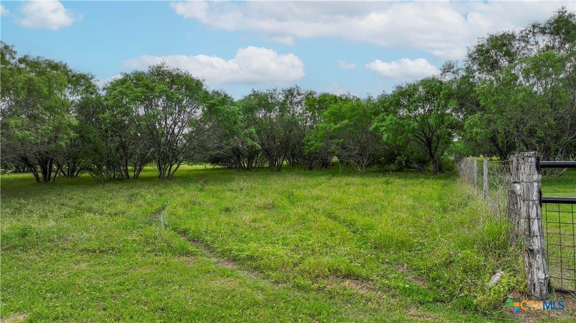 8.21 acres in Gonzales County - photo 17