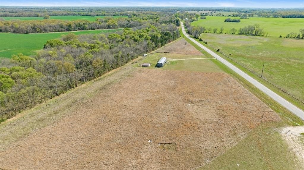 1.29 acres in Lamar County - photo 12