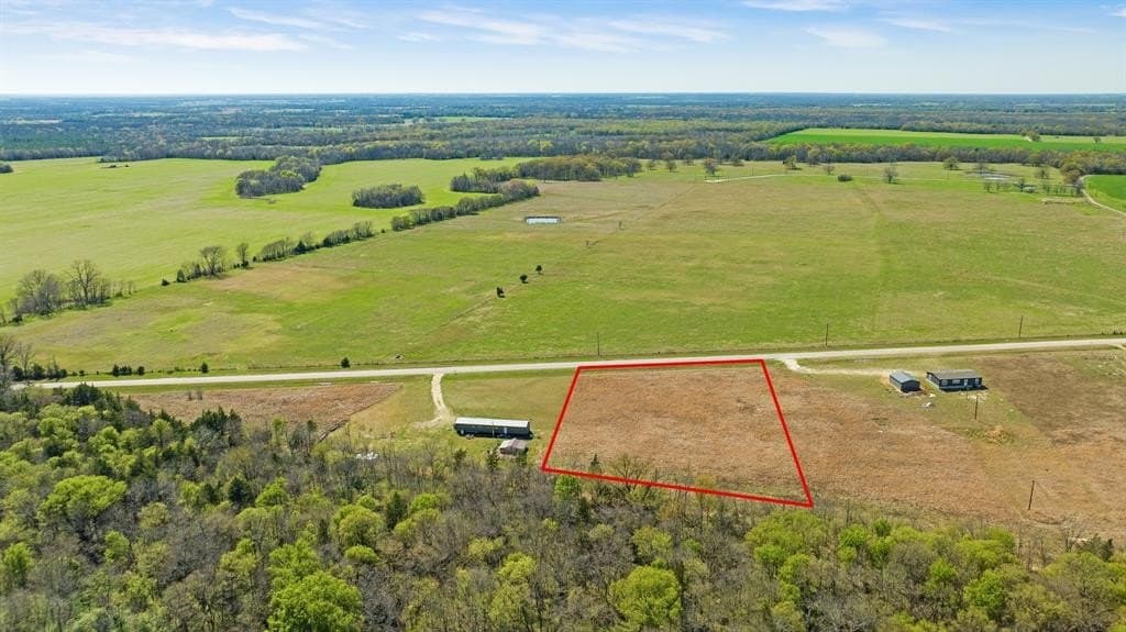 1.29 acres in Lamar County - photo 9