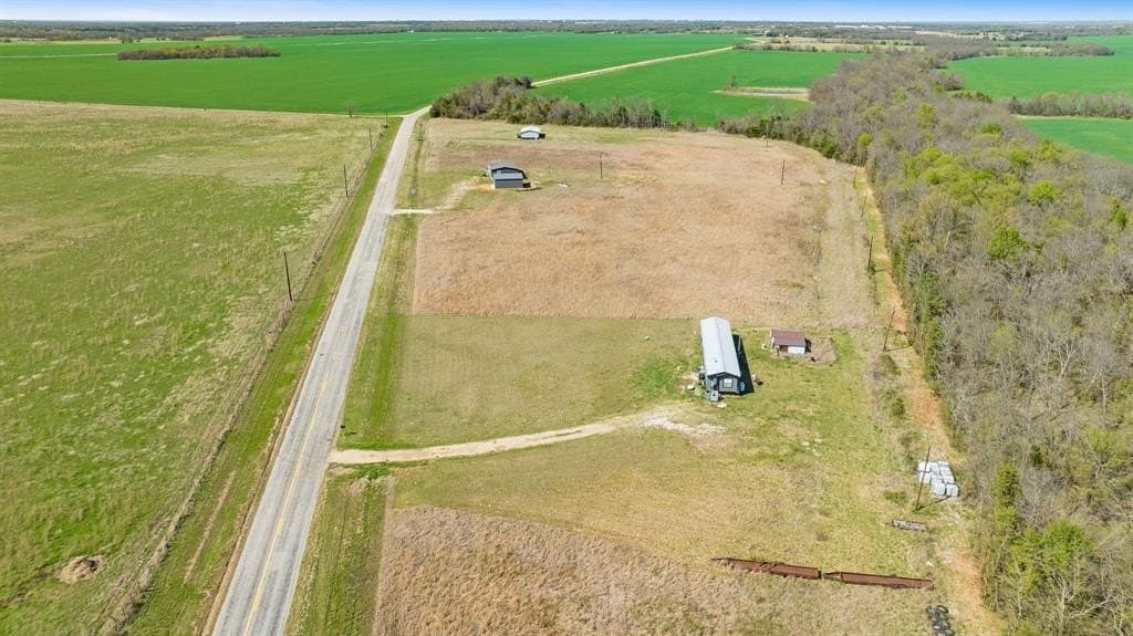 1.29 acres in Lamar County - photo 14