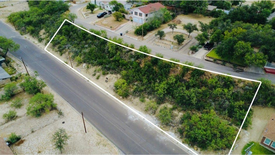 0.45 acres in Maverick County - photo 5