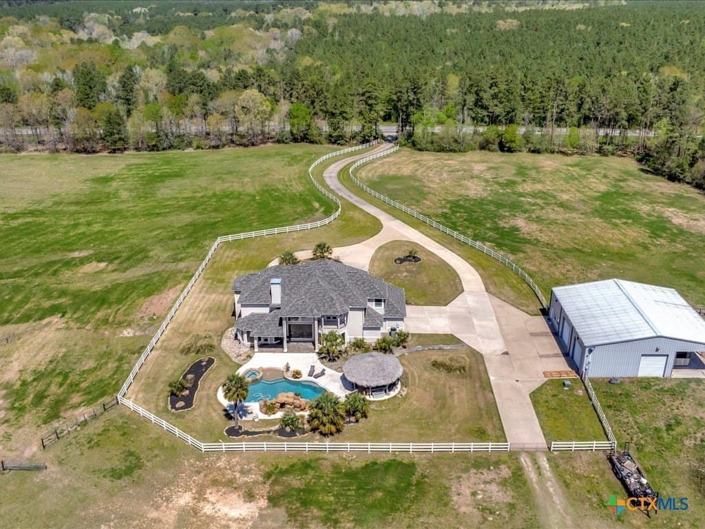 20 acres in Angelina County - photo 47