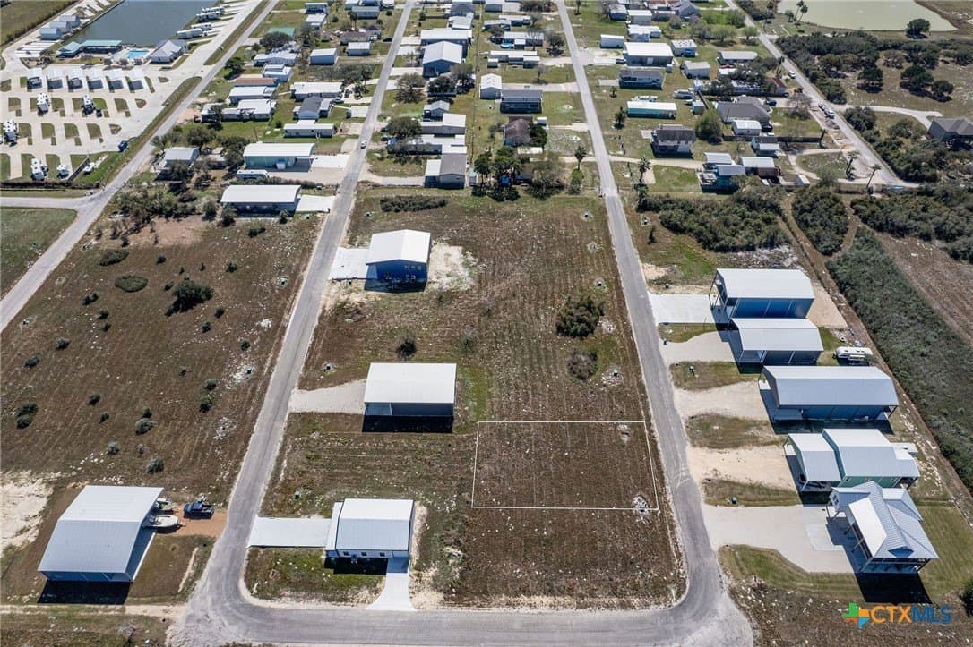 0.18 acres in Calhoun County - photo 4
