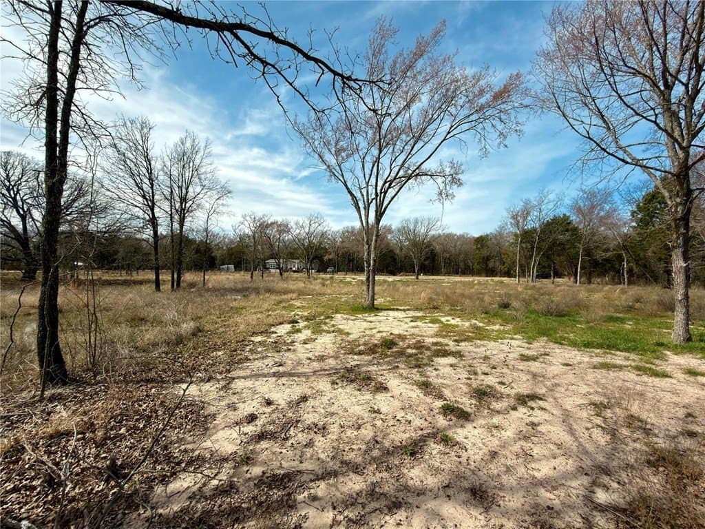 1.21 acres in Henderson County - photo 14