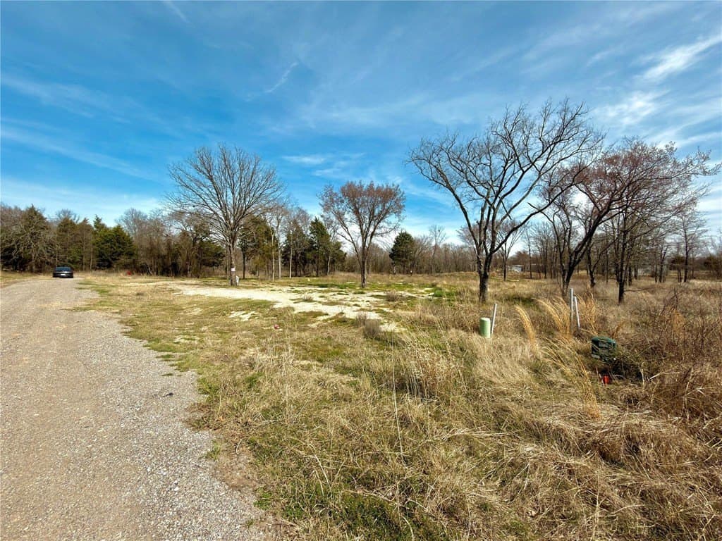1.21 acres in Henderson County - photo 7