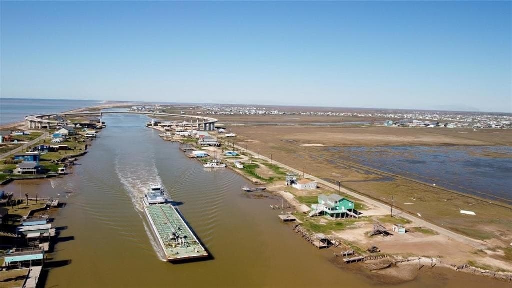 0.19 acres in Matagorda County - photo 2