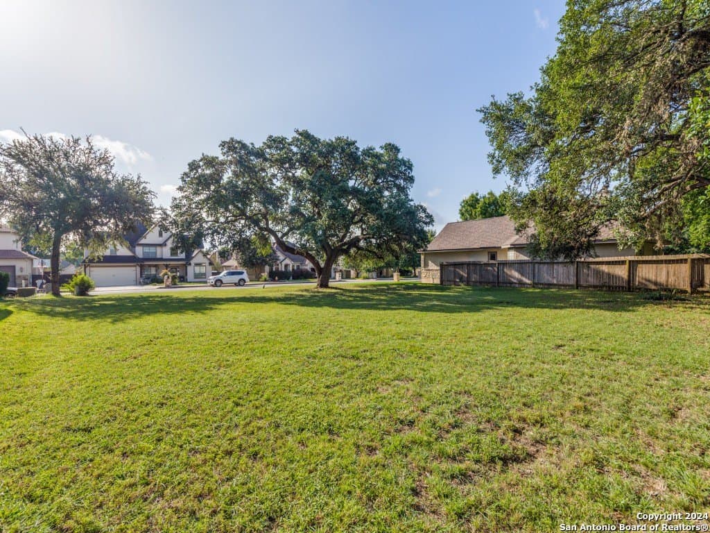 0.22 acres in Kendall County - photo 6