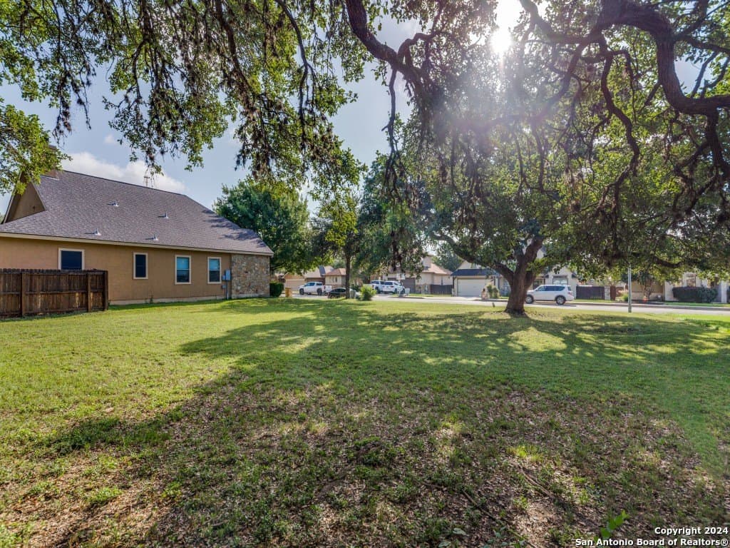 0.22 acres in Kendall County - photo 8