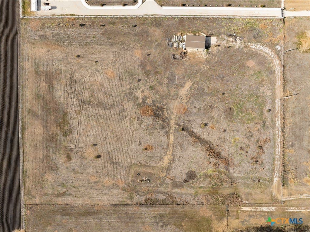 10.01 acres in Williamson County - photo 2