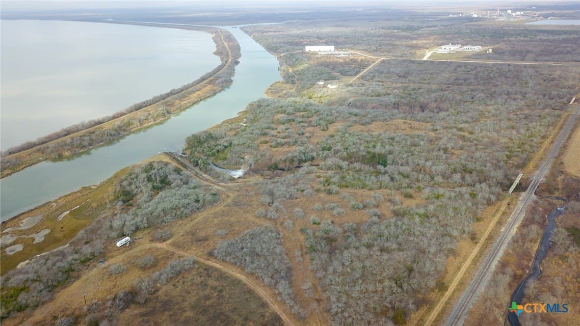 128 acres in Calhoun County - photo 2