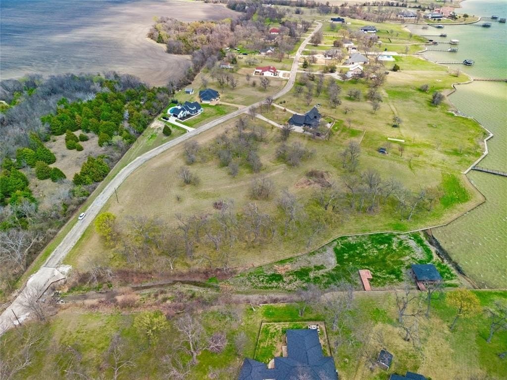0.87 acres in Navarro County - photo 9
