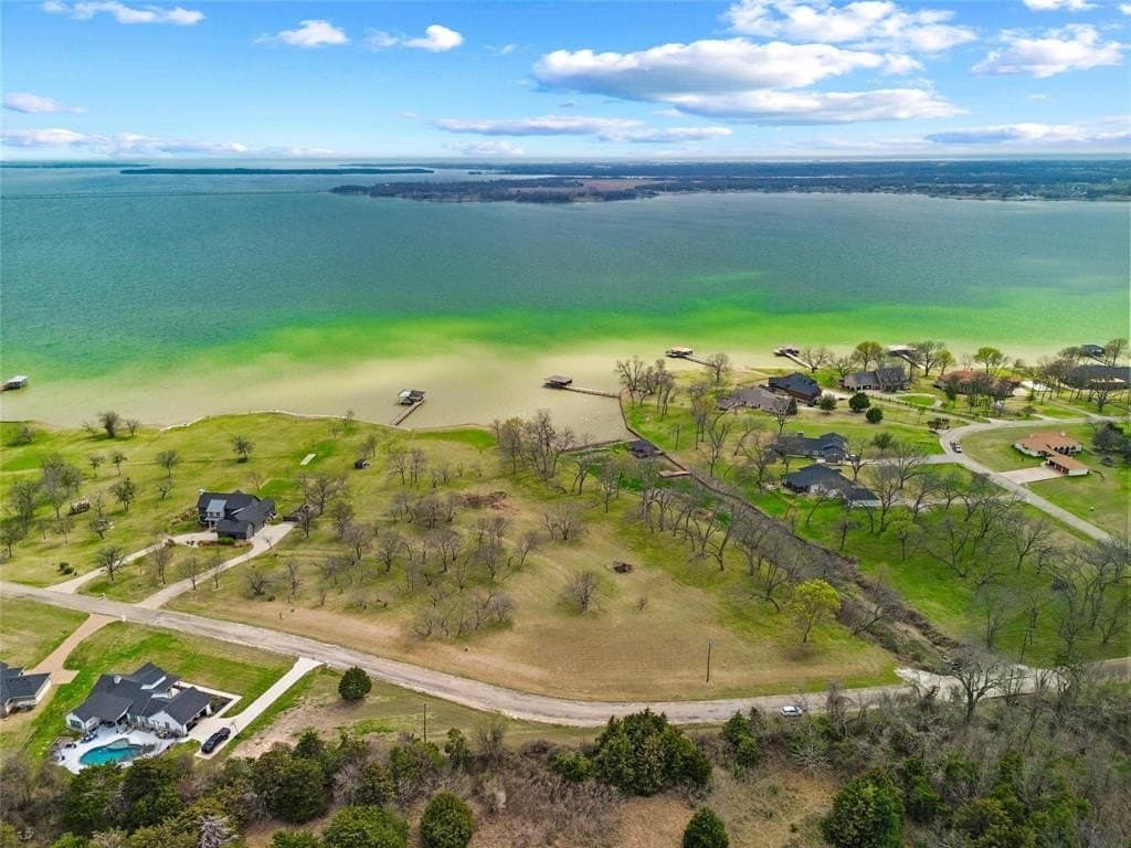 0.87 acres in Navarro County - photo 17