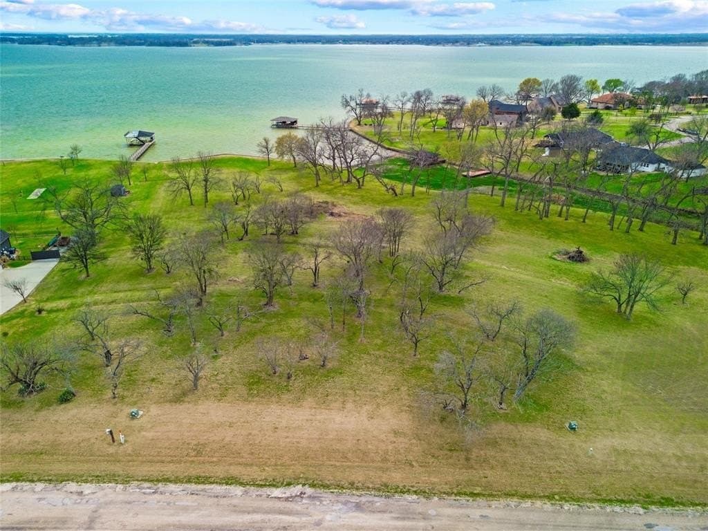 0.87 acres in Navarro County - photo 22