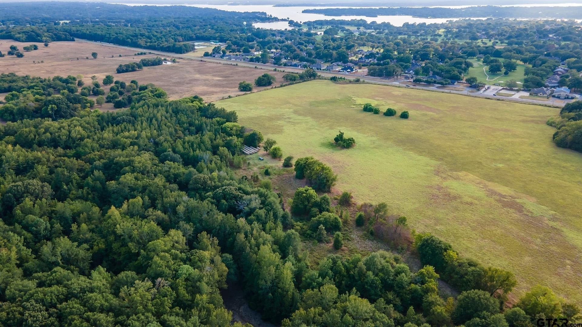 16.4 acres in Smith County - photo 3