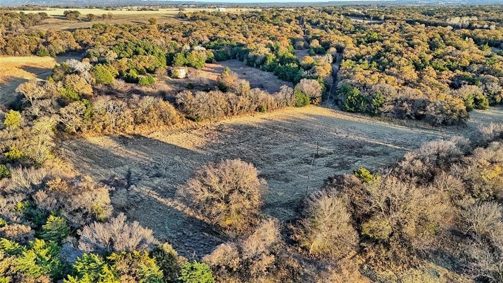 100 acres in Cooke County - photo 12