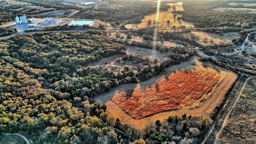 100 acres in Cooke County - photo 15