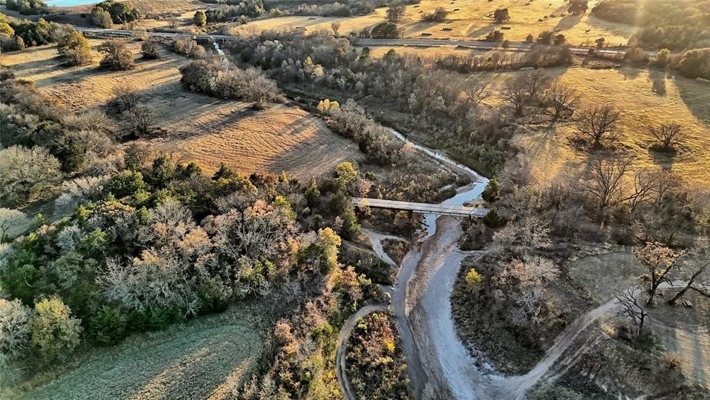 100 acres in Cooke County - photo 4