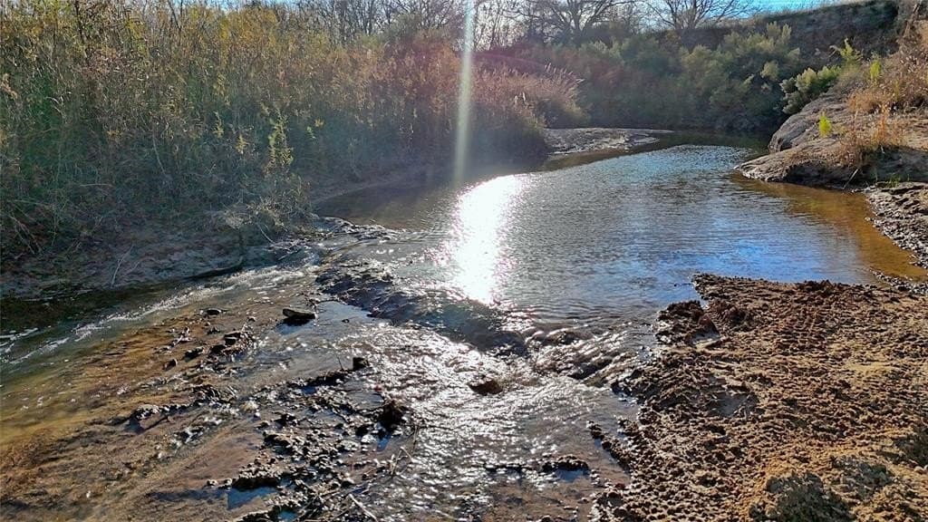 100 acres in Cooke County - photo 11