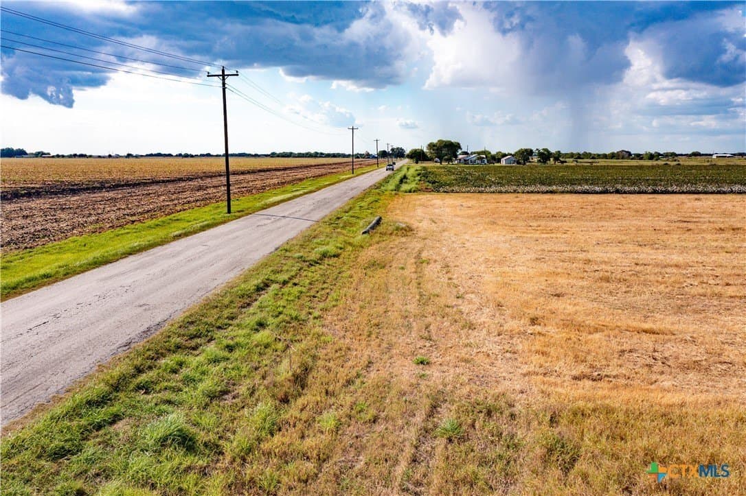 12.05 acres in Calhoun County - photo 18
