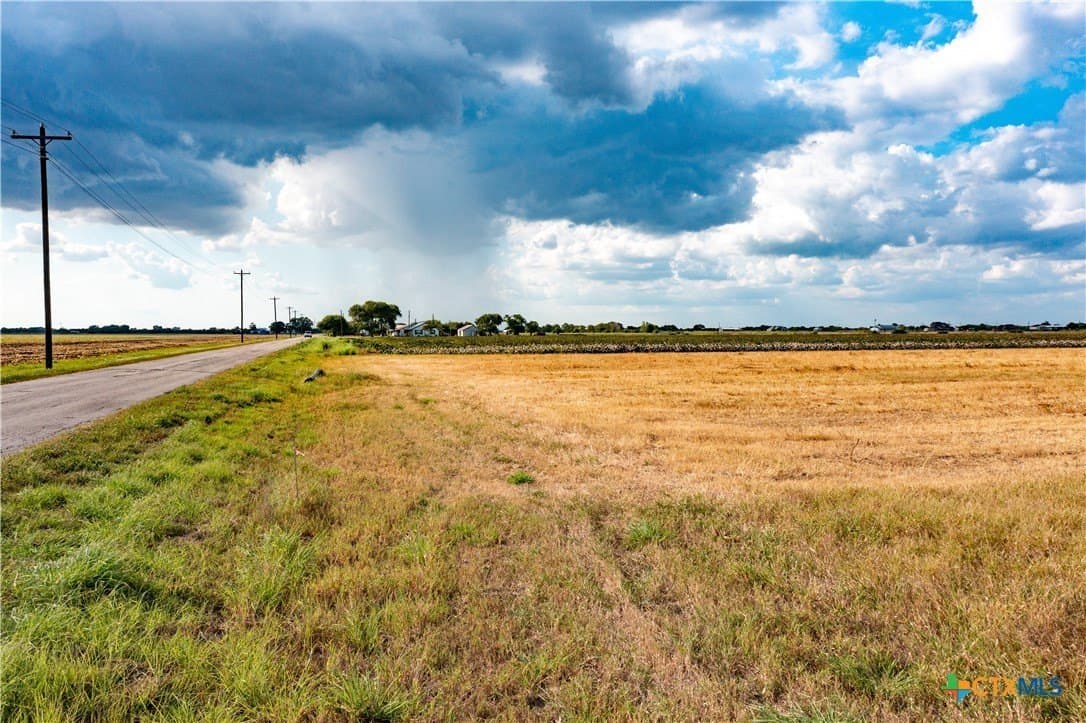 12.05 acres in Calhoun County - photo 4