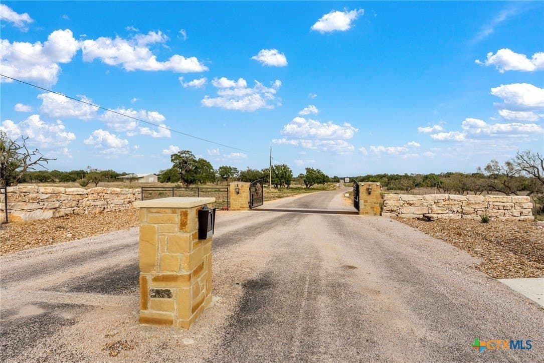10.4 acres in San Saba County - photo 7