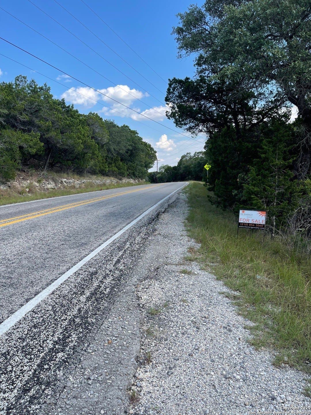 0.73 acres in Bandera County - photo 9
